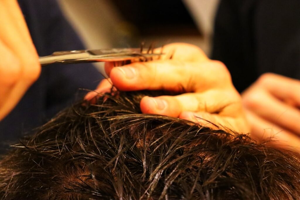 Photo natural hair thickener